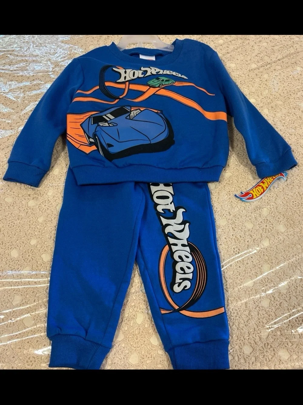 Hot wheels 2 piece jogger super soft size 24 months brand new